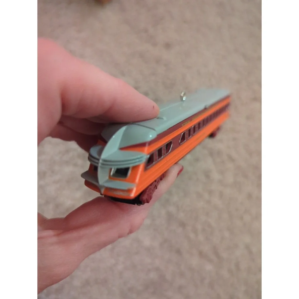 Hallmark‎ Keepsake Ornamen 2004 Lionel Hiawatha Observation Car